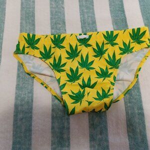 NWOT DESIGNER "POOL BOY" YELLOW SWIM BRIEF, SIZE "Medium", w/ CANNABIS LEAVES